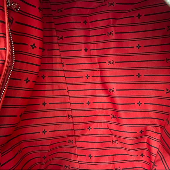 Louis Vutton Supreme Leather Bag - Picture 4 of 8